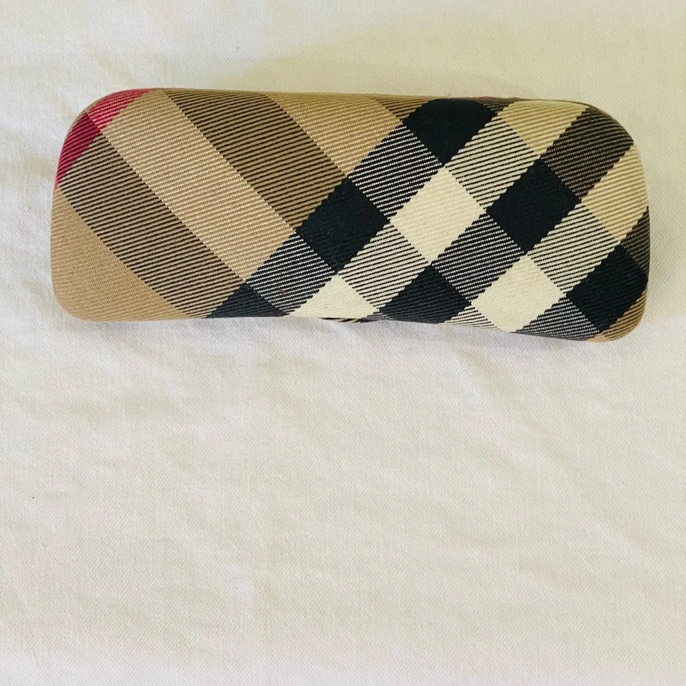 BURBERRY NOVA CHECK FABRIC EYEGLASS CASE
